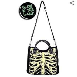 Skeleton handbag big and cute!